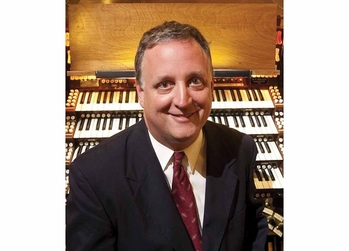 Organist Craig Williams